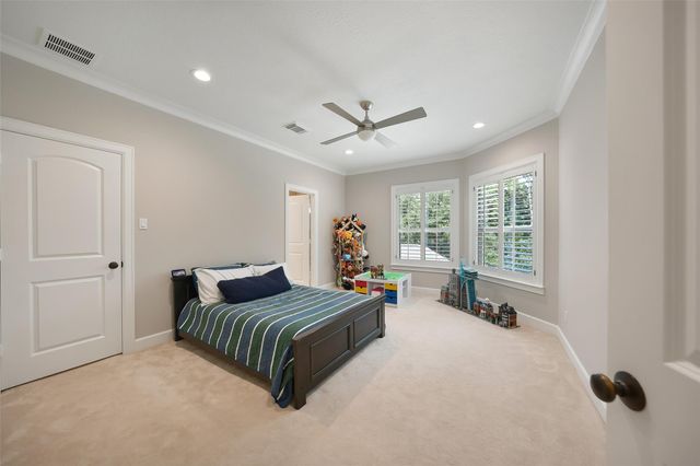 19 Harmony Links Place, The Woodlands, TX 77382