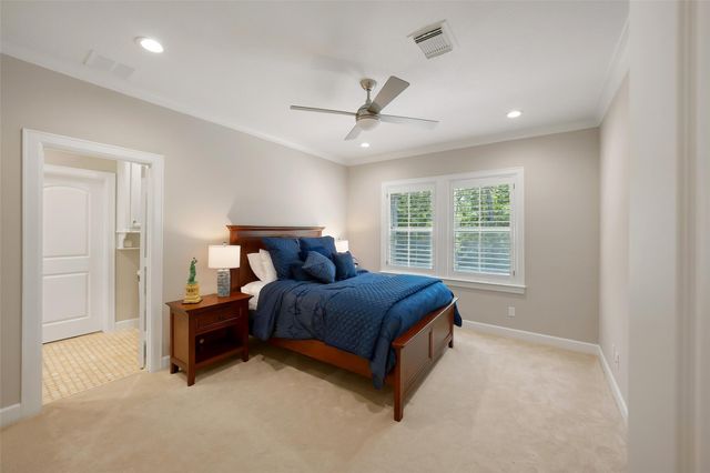 19 Harmony Links Place, The Woodlands, TX 77382