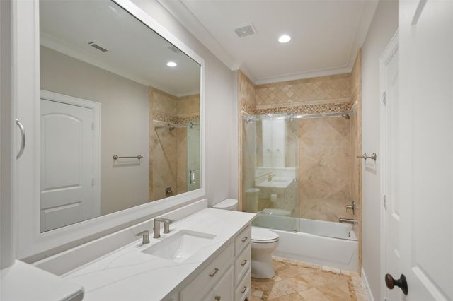 19 Harmony Links Place, The Woodlands, TX 77382