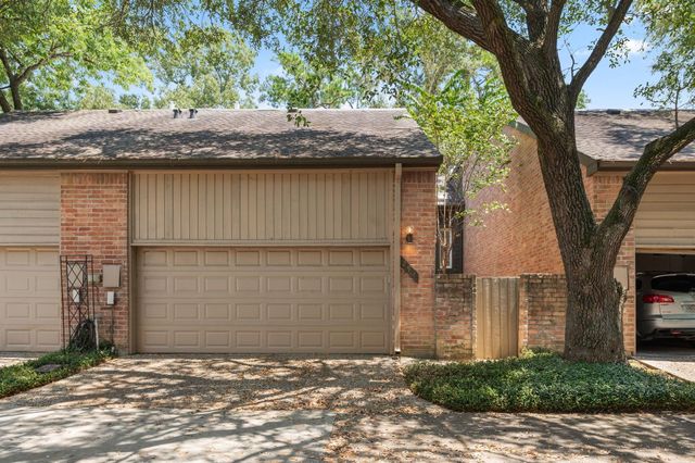 294 Sugarberry Circle, Houston, TX 77024