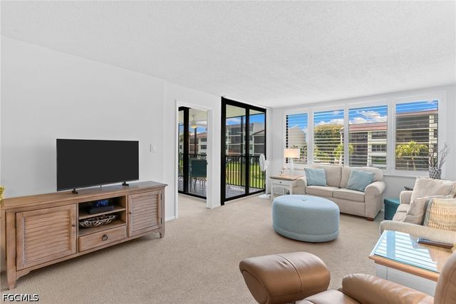 979 E Gulf DR D-462, Sanibel, FL 33957