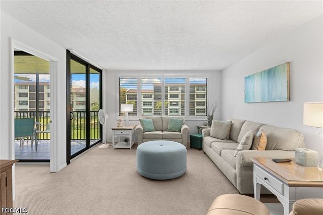 979 E Gulf DR D-462, Sanibel, FL 33957