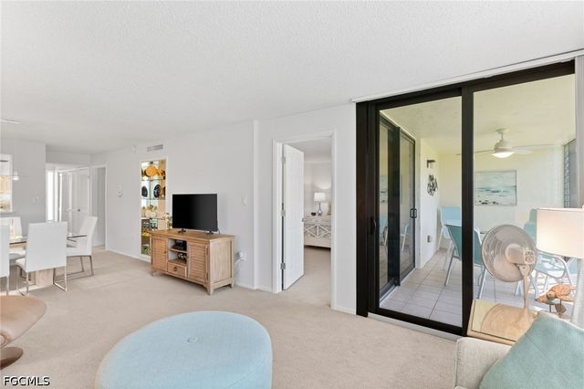 979 E Gulf DR D-462, Sanibel, FL 33957