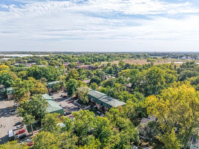 1942 Tall Oaks Drive 1A, Aurora, IL 60505
