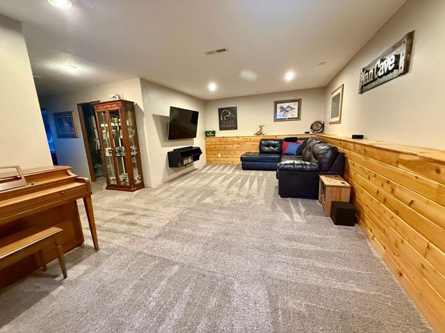 8561 Talon Road NW, Garfield, MN 56332