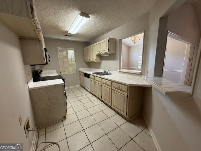 125 Shadow Pond Road, Dublin, GA 31021