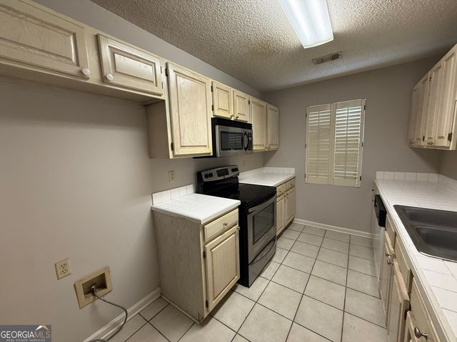 125 Shadow Pond Road, Dublin, GA 31021