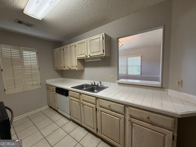 125 Shadow Pond Road, Dublin, GA 31021