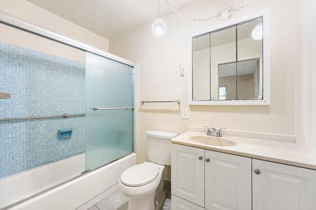 5725 FERNLEY Drive E 47, West Palm Beach, FL 33415