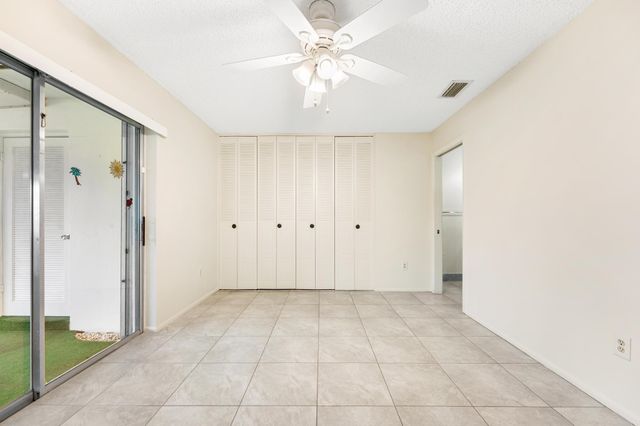 5725 FERNLEY Drive E 47, West Palm Beach, FL 33415