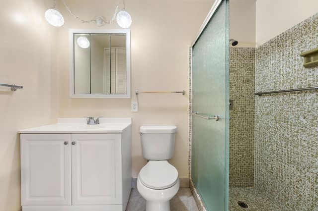 5725 FERNLEY Drive E 47, West Palm Beach, FL 33415