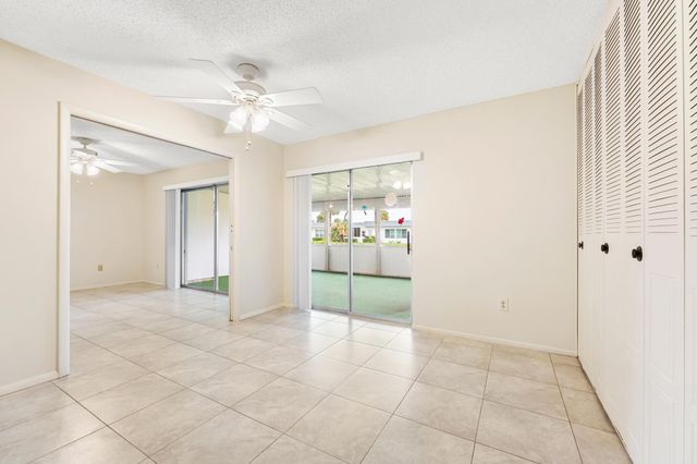 5725 FERNLEY Drive E 47, West Palm Beach, FL 33415