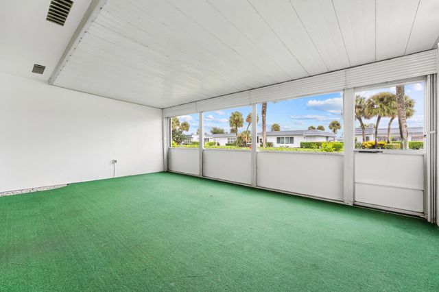 5725 FERNLEY Drive E 47, West Palm Beach, FL 33415