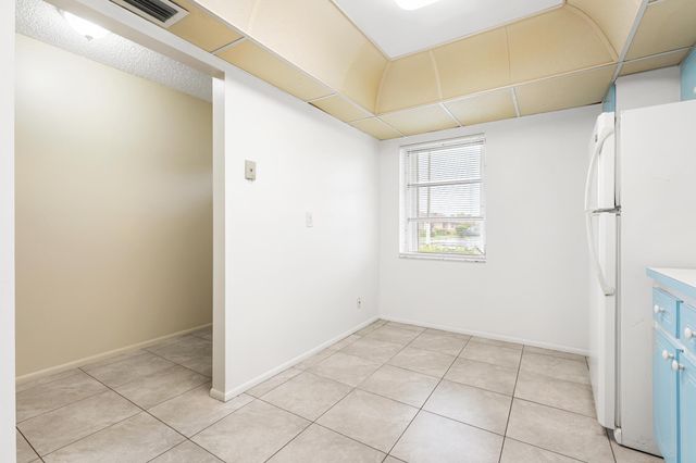 5725 FERNLEY Drive E 47, West Palm Beach, FL 33415