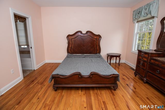 2 Riverwalk, Branford, CT 06405