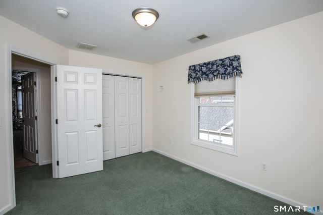 2 Riverwalk, Branford, CT 06405