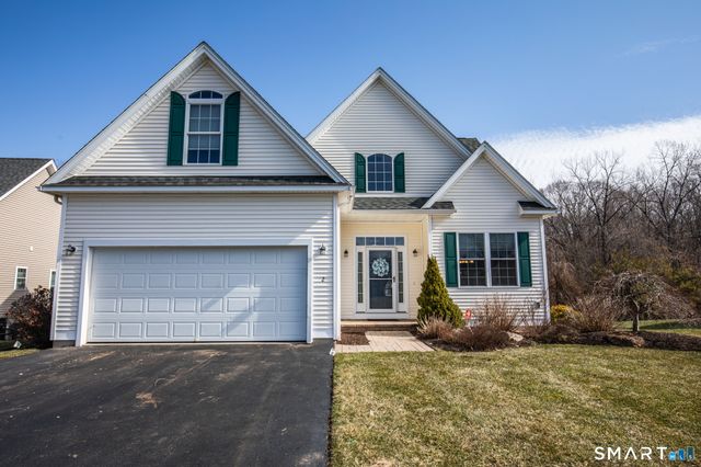 2 Riverwalk, Branford, CT 06405