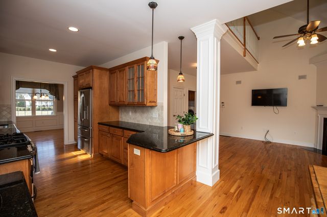 2 Riverwalk, Branford, CT 06405