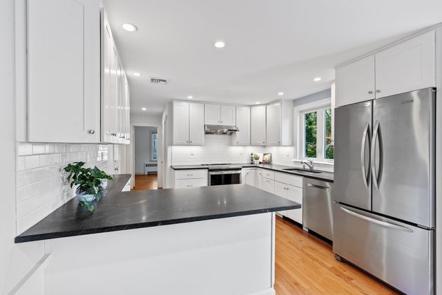 16 Happy Hollow Road, Wayland, MA 01778