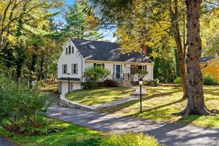 16 Happy Hollow Road, Wayland, MA 01778
