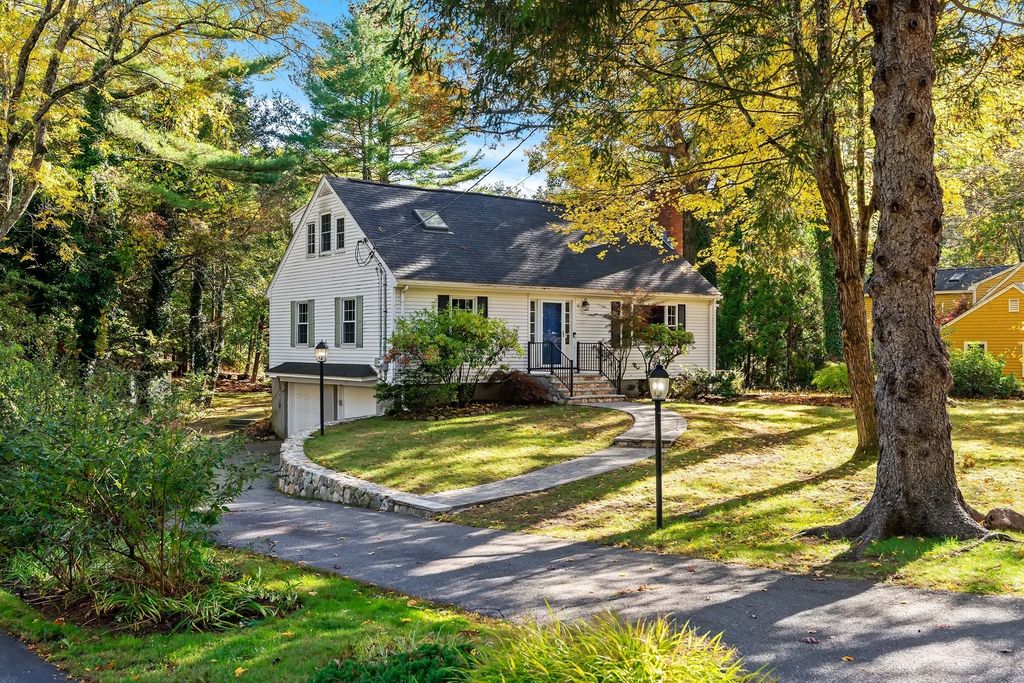 16 Happy Hollow Road, Wayland, MA 01778