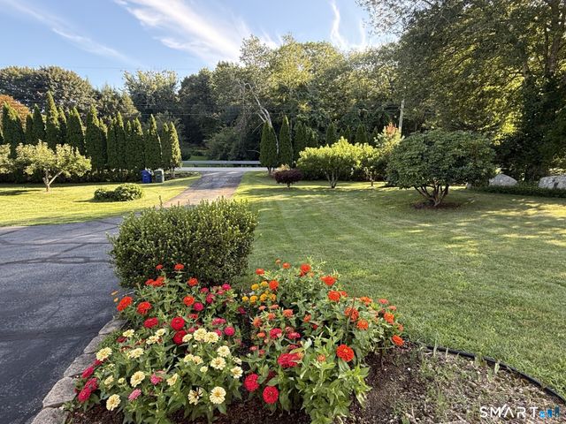 57 Iron Street, Ledyard, CT 06339
