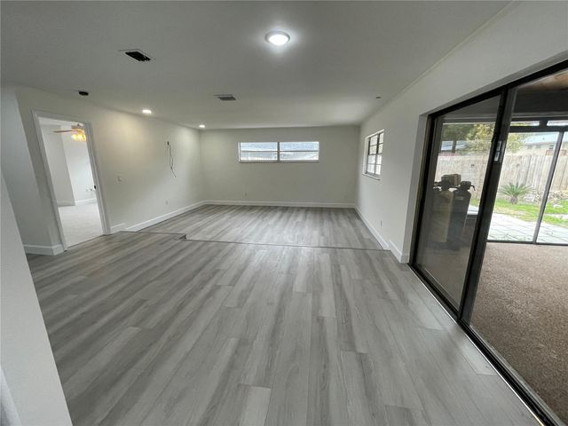 517 HICKORYWOOD AVENUE, Altamonte Springs, FL 32714