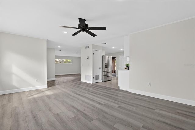 517 HICKORYWOOD AVENUE, Altamonte Springs, FL 32714