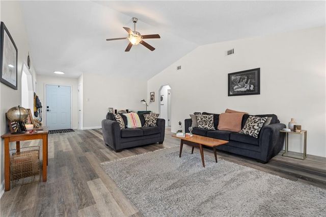 801 Copperfield E Drive, Mobile, AL 36608