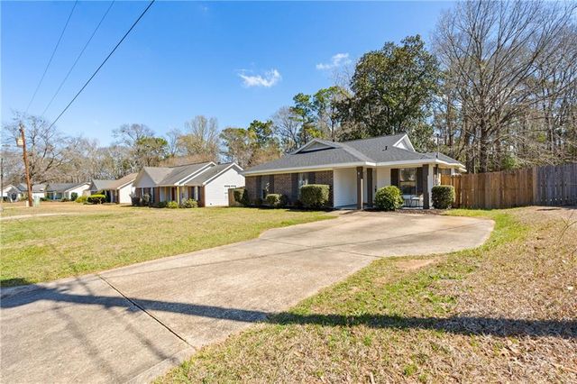 801 Copperfield E Drive, Mobile, AL 36608