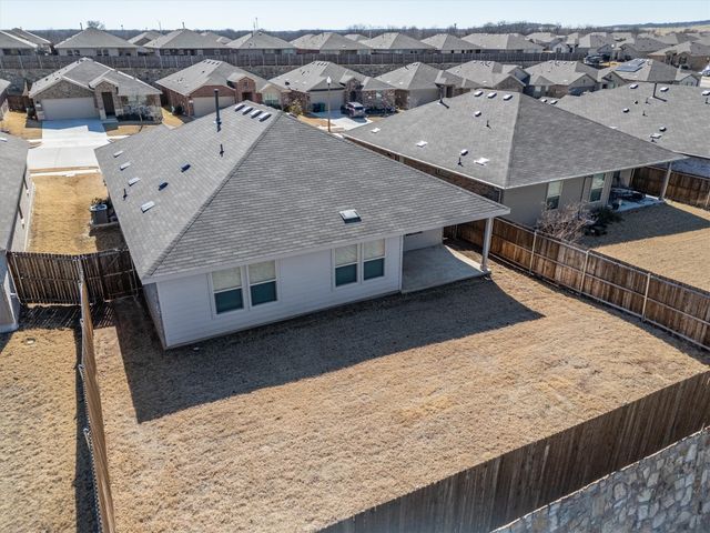 3816 Canyon Verde Lane, Denton, TX 76226