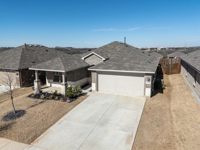 3816 Canyon Verde Lane, Denton, TX 76226