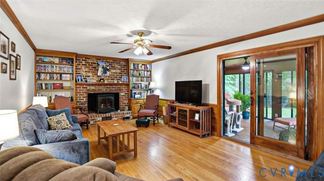 6229 Fire Ln, Mechanicsville, VA 23116