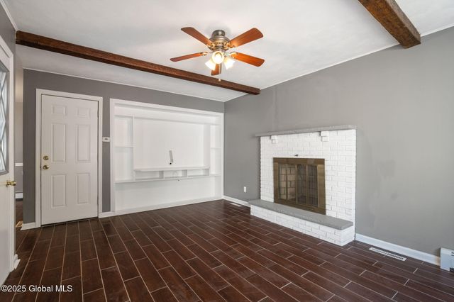 14 Hemlock Lane, Albany, NY 12208