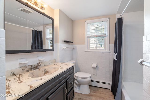 14 Hemlock Lane, Albany, NY 12208