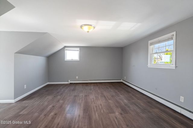 14 Hemlock Lane, Albany, NY 12208