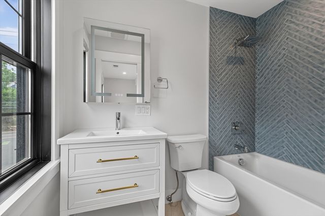 11B Lowell St, Arlington, MA 02476
