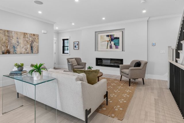 11B Lowell St, Arlington, MA 02476