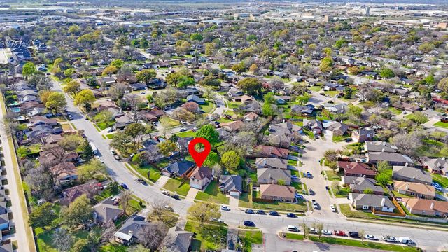 1031 Park Avenue, Carrollton, TX 75006