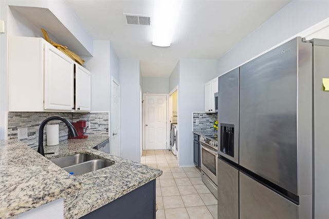 1031 Park Avenue, Carrollton, TX 75006