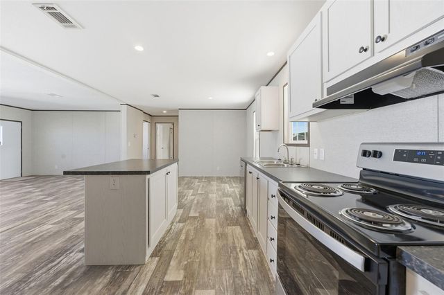 8551 ELECTRA AVENUE, Brooksville, FL 34613