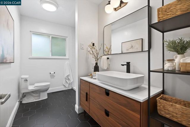 1816 1816 Meadow Ln, Walnut Creek, CA 94595