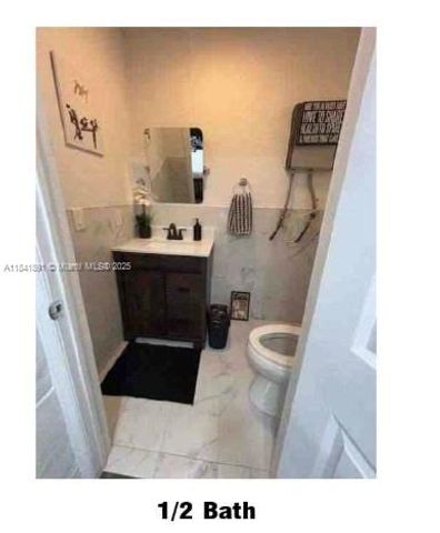 100 NW 8th Ave, Hallandale Beach, FL 33009