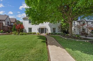 2215 Ward Parkway, Fort Worth, TX 76110