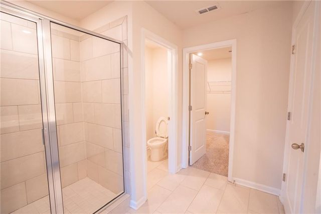 1060 Sunny Lake Drive, Lawrenceville, GA 30043