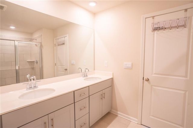 1060 Sunny Lake Drive, Lawrenceville, GA 30043