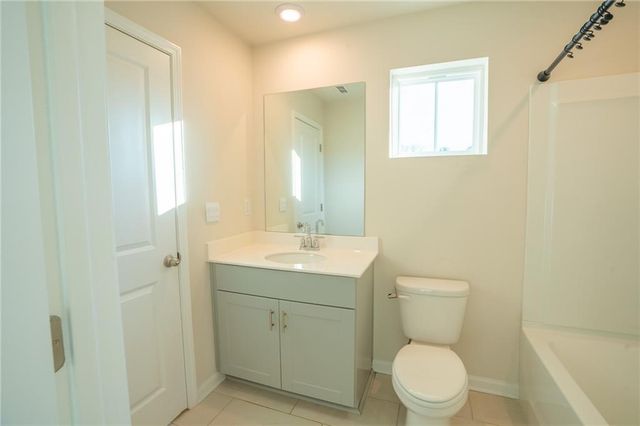 1060 Sunny Lake Drive, Lawrenceville, GA 30043