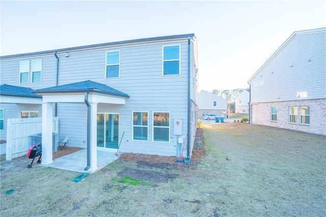 1060 Sunny Lake Drive, Lawrenceville, GA 30043