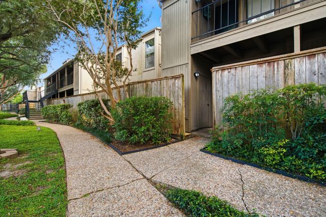 5711 Sugar Hill Drive 5, Houston, TX 77057