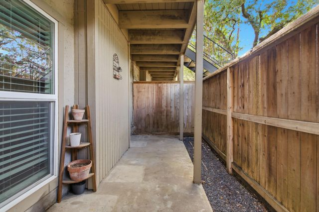5711 Sugar Hill Drive 5, Houston, TX 77057